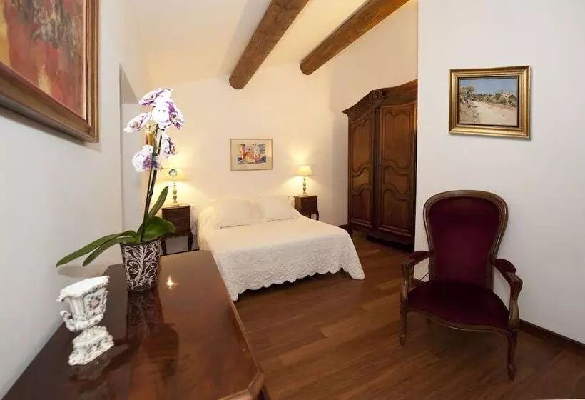 Aamiaismajoitus (B&B) La Maison Du Peintre En Provence