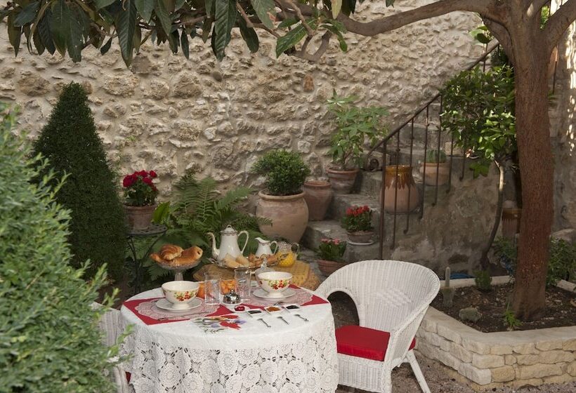 مبيت وإفطار La Maison Du Peintre En Provence