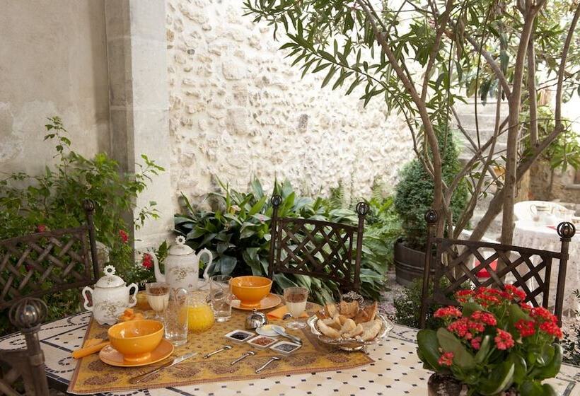 مبيت وإفطار La Maison Du Peintre En Provence
