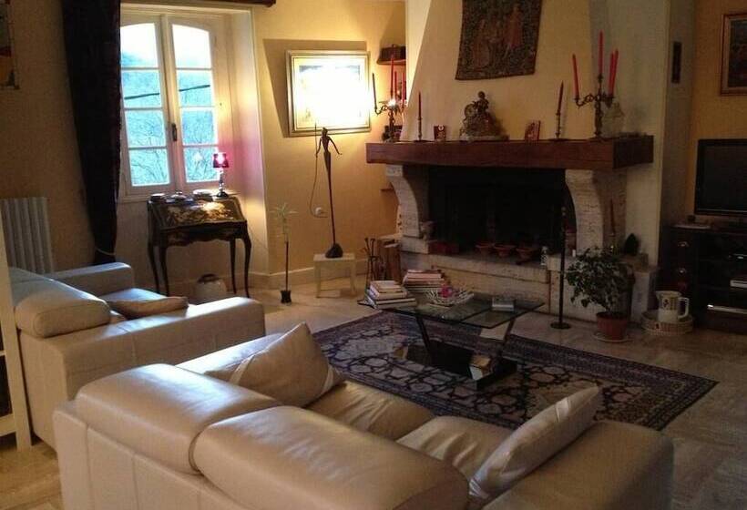 ベッドアンドブレックファースト Le Castell Du Vila