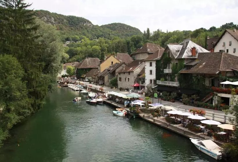 Aamiaismajoitus (B&B) Le Doux Nid