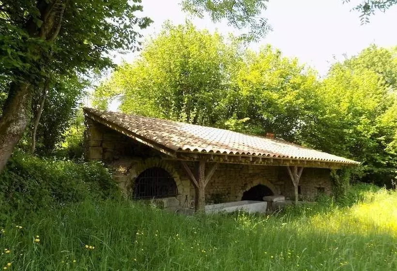 Aamiaismajoitus (B&B) Le Grand Noyer