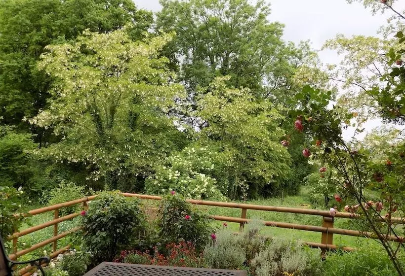 Aamiaismajoitus (B&B) Le Grand Noyer