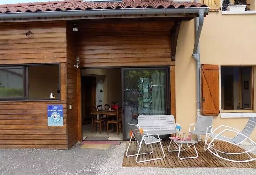 Aamiaismajoitus (B&B) Le Grand Noyer