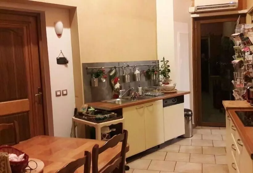 Aamiaismajoitus (B&B) Le Grand Noyer