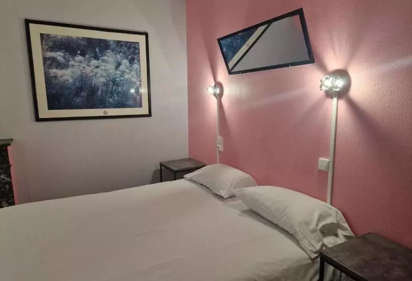هتل De L'academie