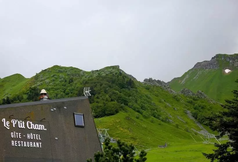 ホテル Gîte Hôtel Le P Tit Cham