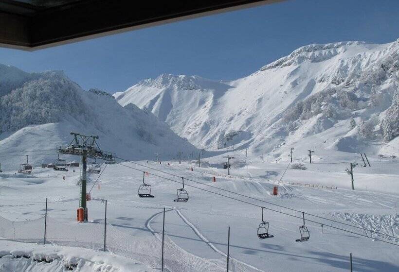 ホテル Gîte Hôtel Le P Tit Cham