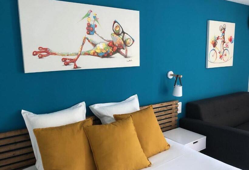 هتل Hôtel La Bastide De Vaison