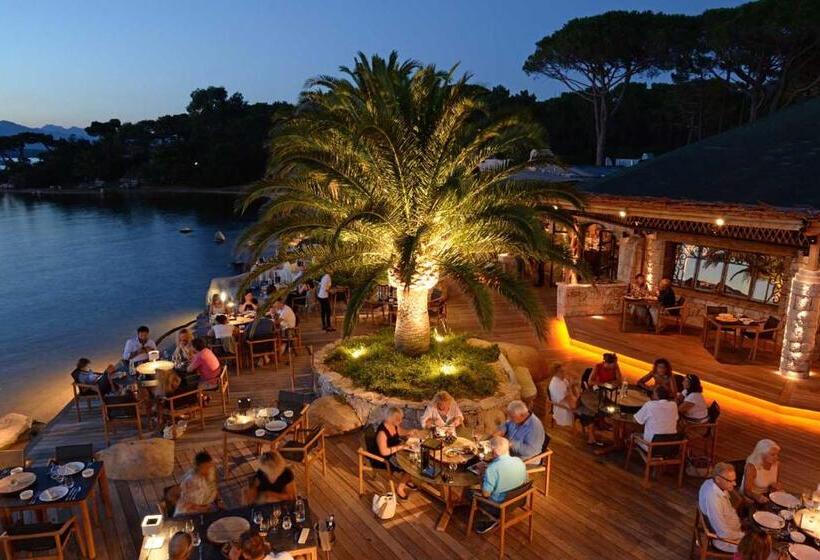 ホテル Hôtel Le Belvédère