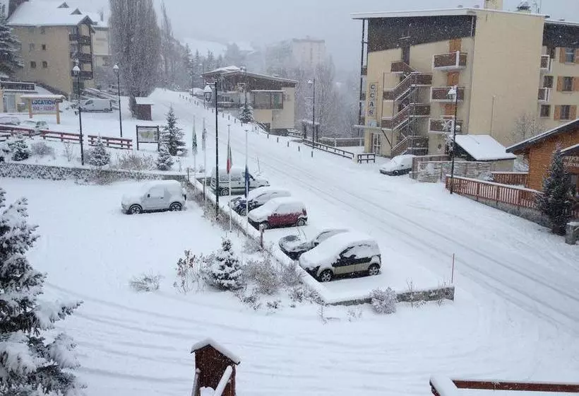 ホテル Hôtel Les Flocons