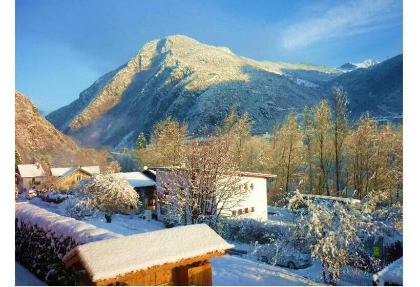 ホテル La Darentasia