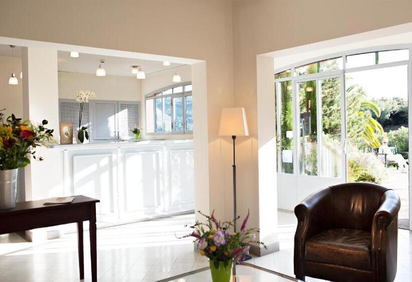 ホテル La Pinède