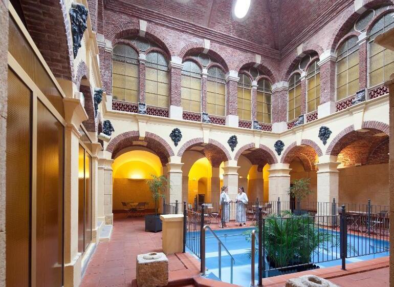 ホテル La Pinède