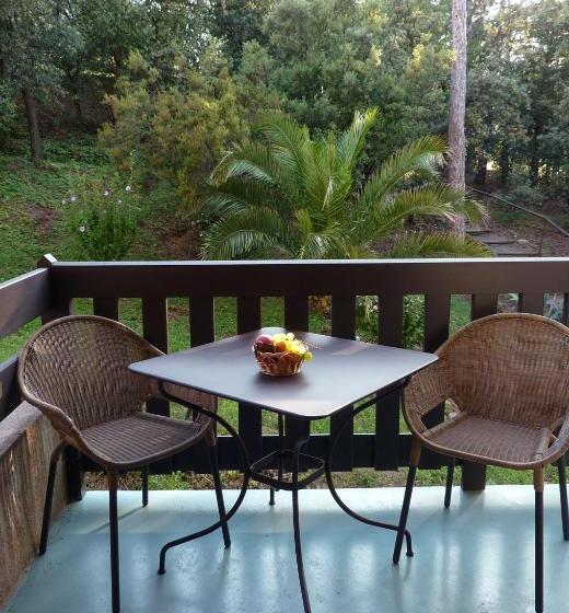 ホテル La Pinède