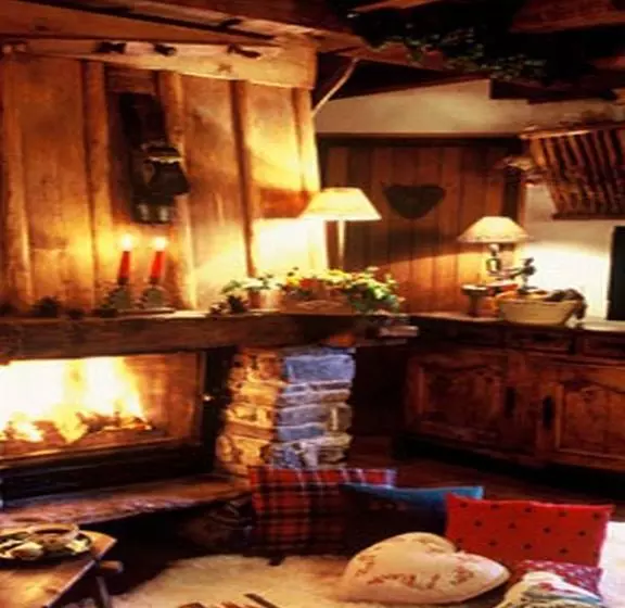 ホテル Les Chalets Hôtel De La Croix Fry