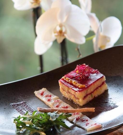 هتل Les Chalets Hôtel De La Croix Fry