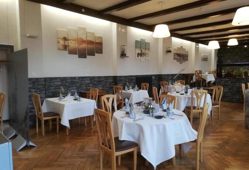Отель Restaurant Le Moschenross
