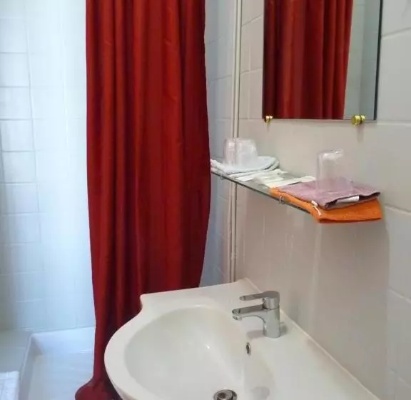 هتل Régina