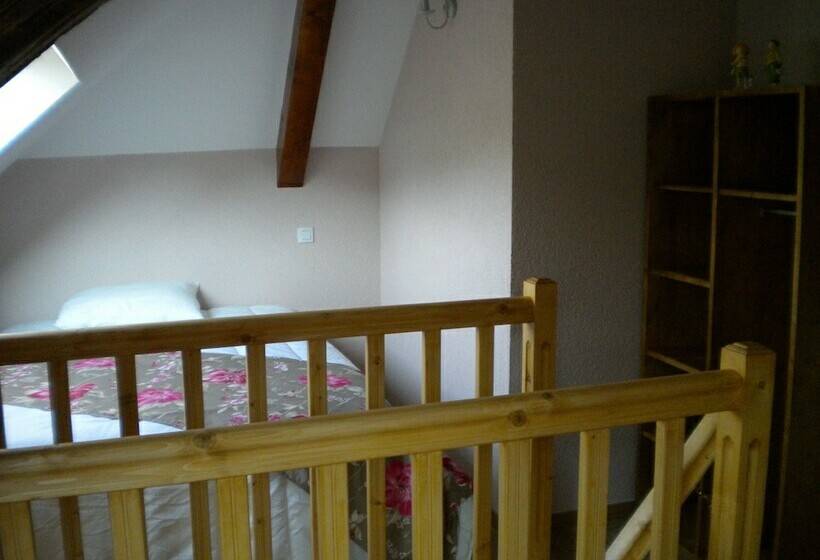 ユースホステル Auberge La Ferme De Ferrières