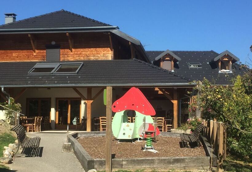 ユースホステル Auberge La Ferme De Ferrières