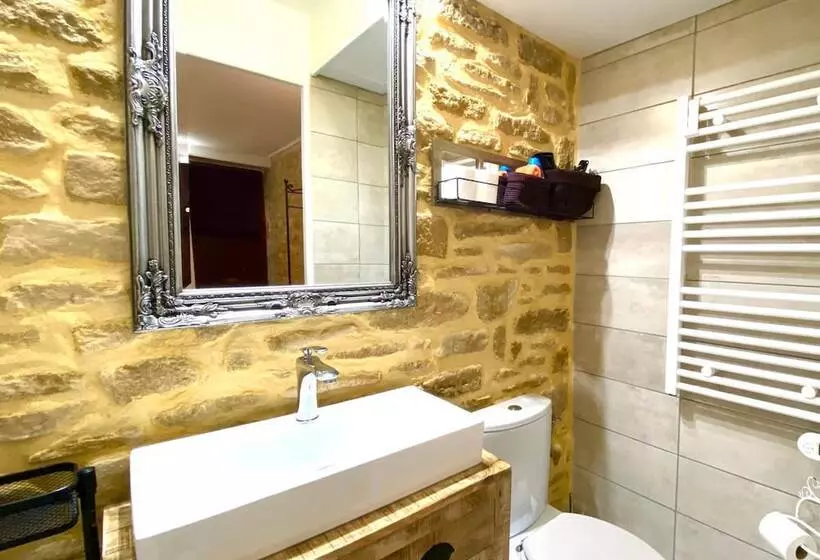 La Clef Des Songes B&b De Charme Sarlat Centre Parking Gratuit Piscine Et Espace Bien être à 4
