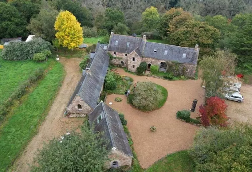 Aamiaismajoitus (B&B) La Grange De Coatélan