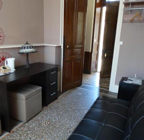 مبيت وإفطار Le Belvedere Des Remparts