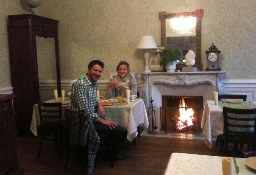 مبيت وإفطار Le Belvedere Des Remparts