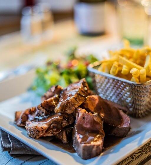 Chalet Hotel La Tarine