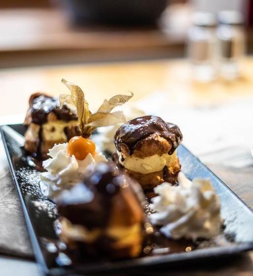 Chalet Hotel La Tarine