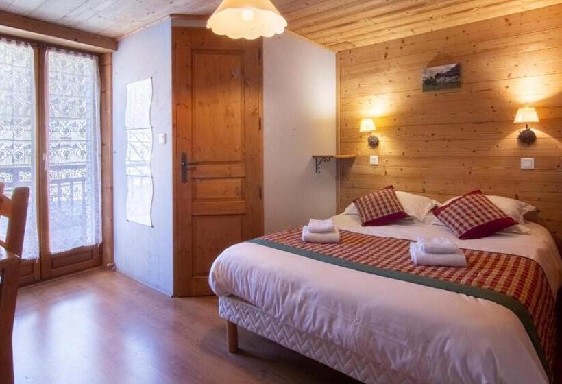 Chalet Hotel La Tarine