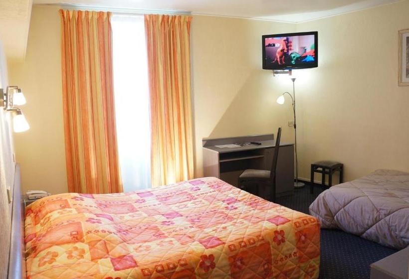 Отель A La Grâce De Dieu Hôtel