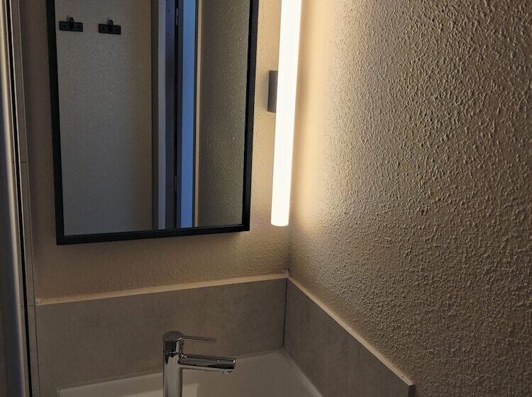 B&b Hotel La Rochelle Centre Les Minimes