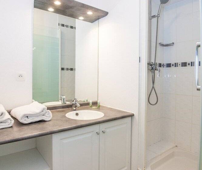 هتل Appart Hôtel Le Liberté Vannes Centre Ville