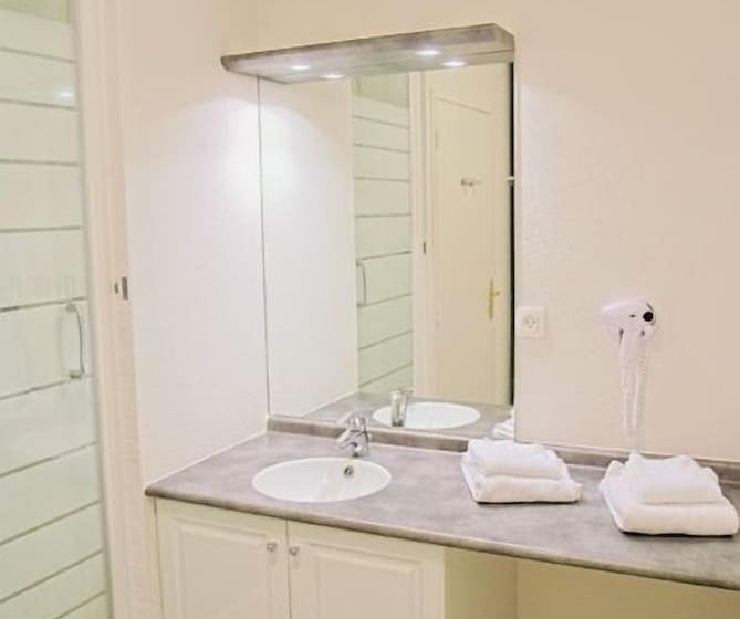 هتل Appart Hôtel Le Liberté Vannes Centre Ville