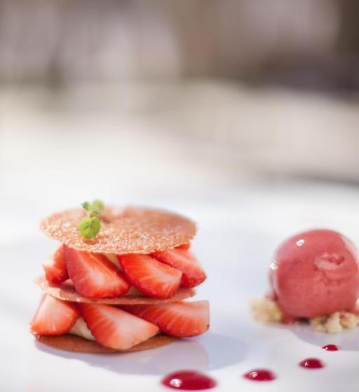 هتل Domaine De Verchant & Spa Relais & Châteaux