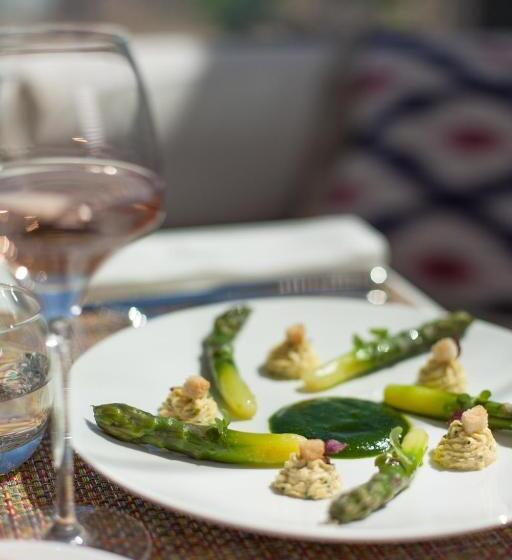 هتل Domaine De Verchant & Spa Relais & Châteaux