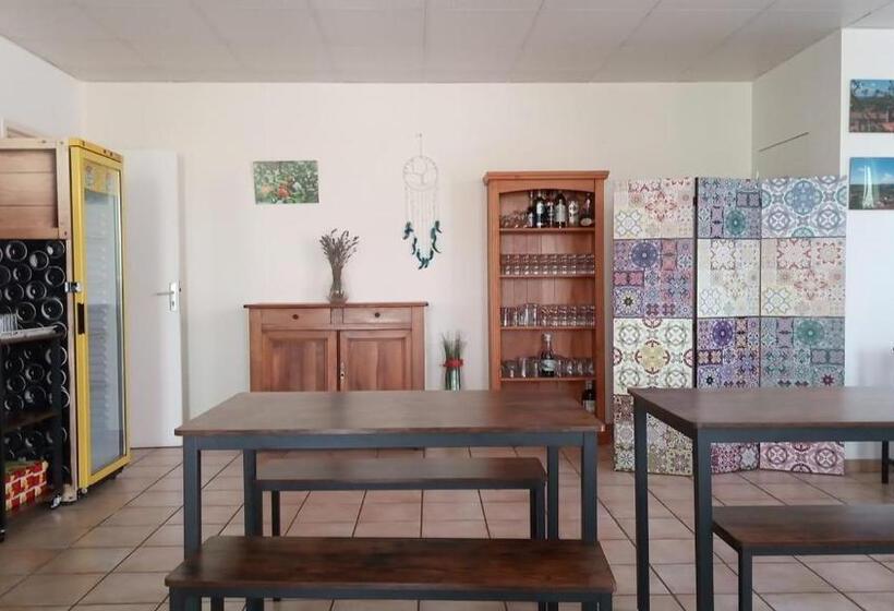 בית מלון כפרי Du Rocher