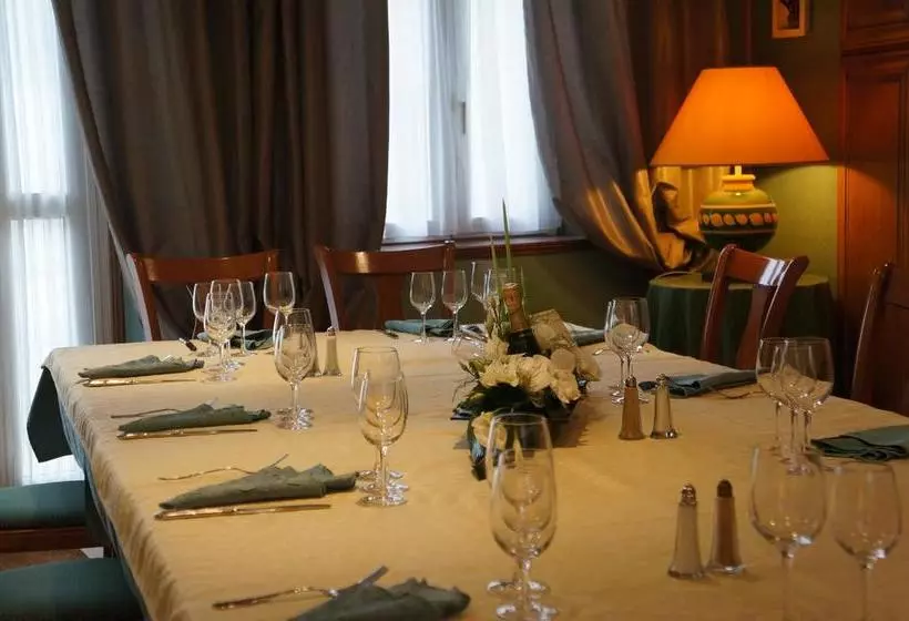 ホテル A La Grâce De Dieu Hôtel