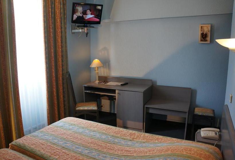 Отель A La Grâce De Dieu Hôtel