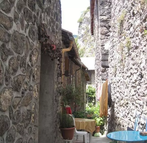 ホテル Hôtel De Valdeblore