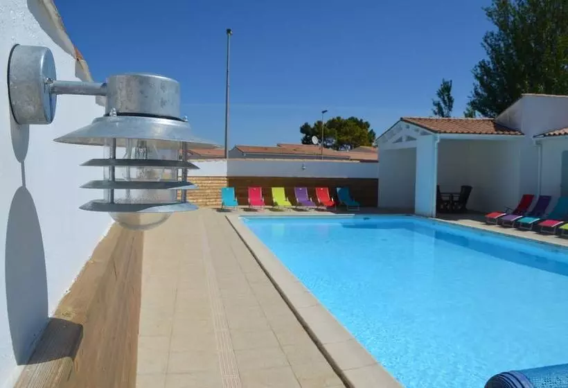 هتل Hôtel Jerodel
