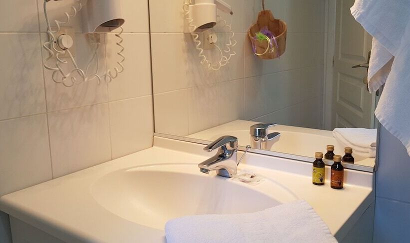 בית מלון כפרי Hôtel Jerodel