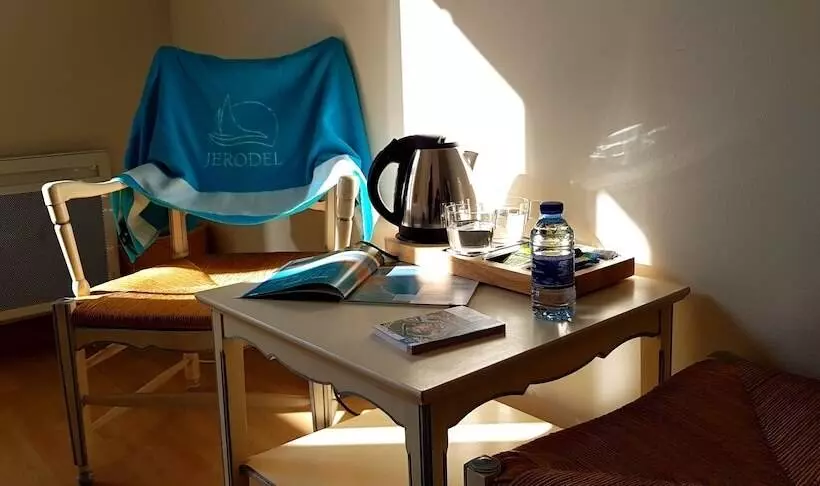 هتل Hôtel Jerodel