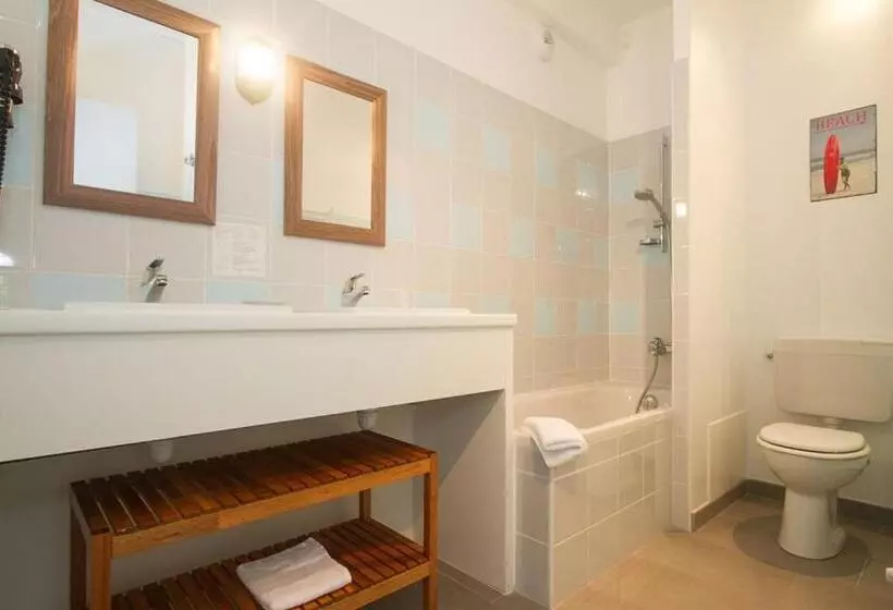 Hotelli Hôtel Le Vert Bois