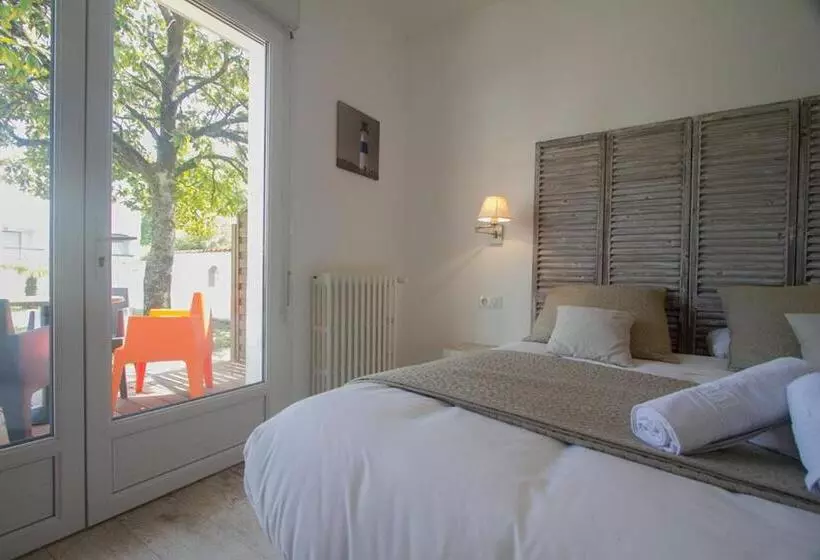 Hotelli Hôtel Le Vert Bois