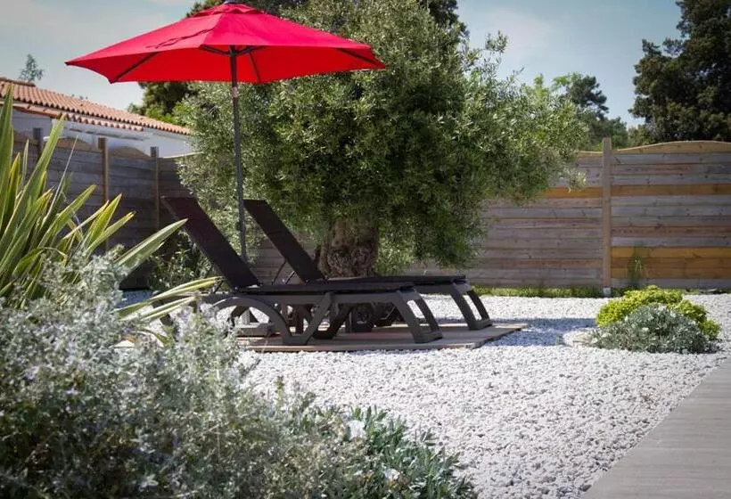 Hotelli Hôtel Le Vert Bois
