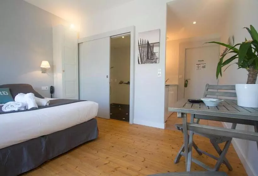 Hotelli Hôtel Le Vert Bois