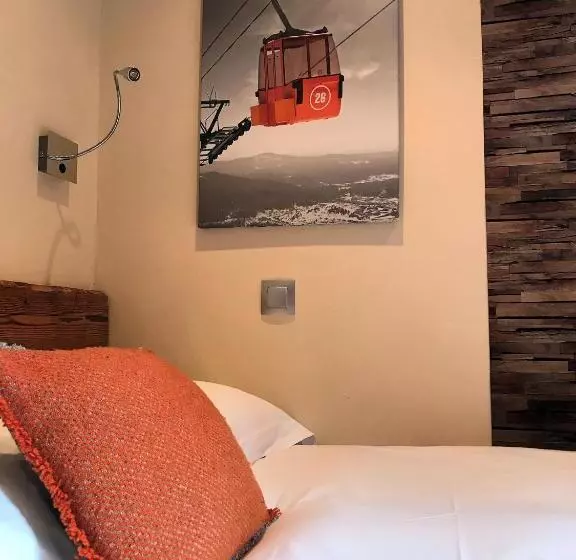 هتل Hôtel Les Cimes